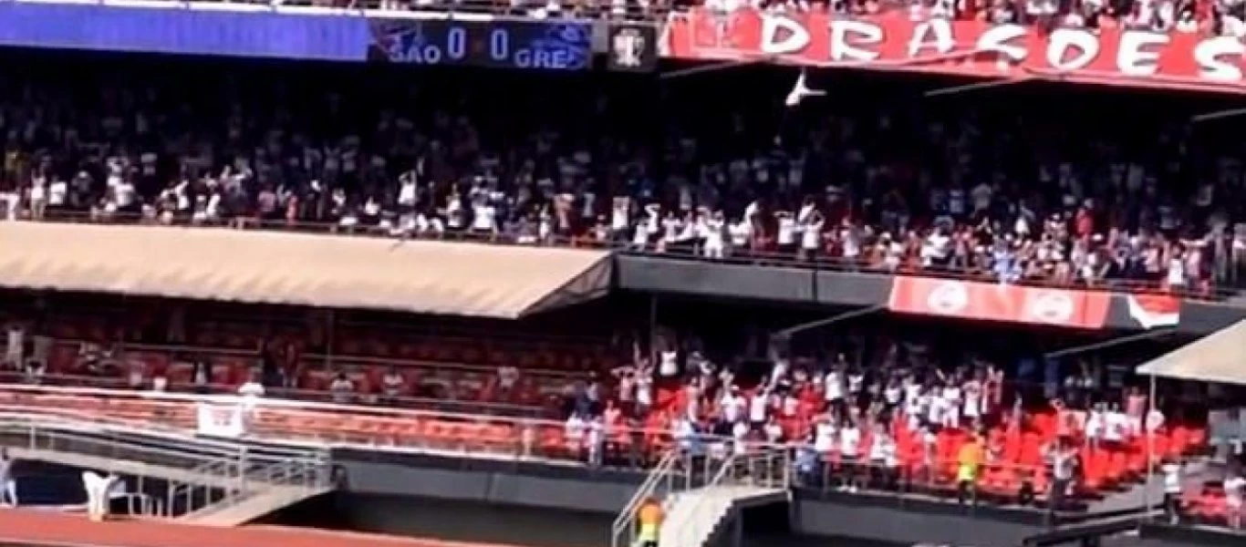 Τύχη βουνό: Οπαδός έπεσε από διάζωμα 12 μέτρων και την «έβγαλε καθαρή» (βίντεο)